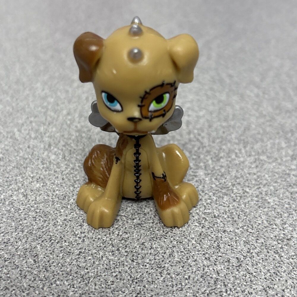 WATZIT Frankie Stein Pet Dog, Monster High 2” Figure PVC Toy
